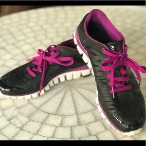 Women’s Rebok Realflex Sz 8.5